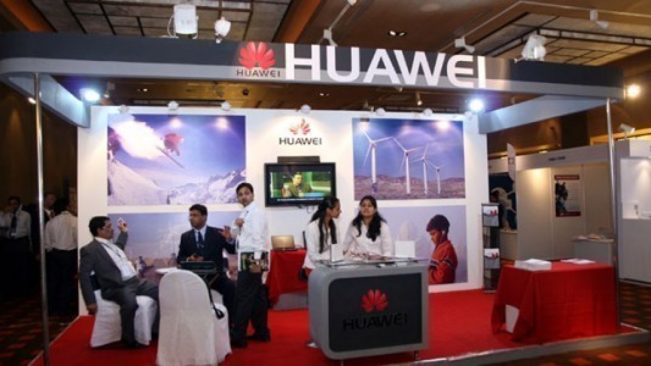 Релизы huawei. Huawei выставка.